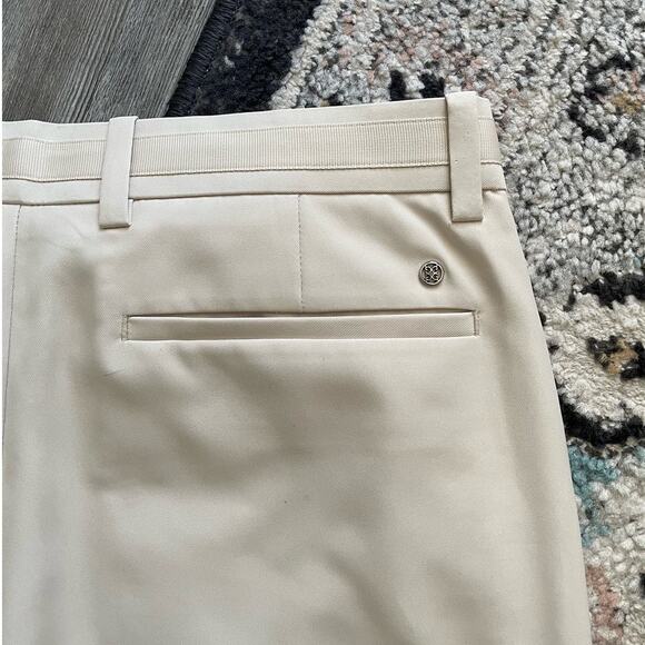 G/FORE Mens Stretch Tech Twill Golf Shorts Cream - Picture 5 of 6